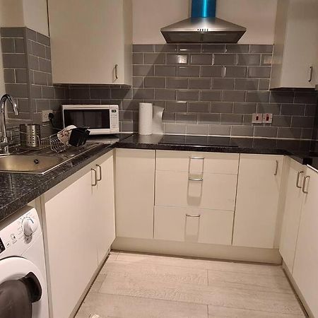 Private 2 Bed Flat Close To Excel & City Airport London Eksteriør bilde